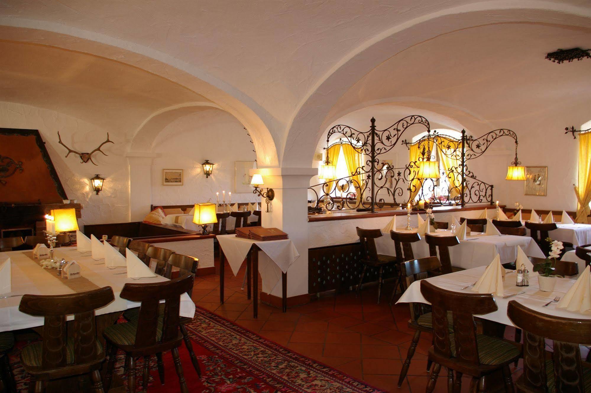 Hotel Landgasthof Goldener Pflug 3*